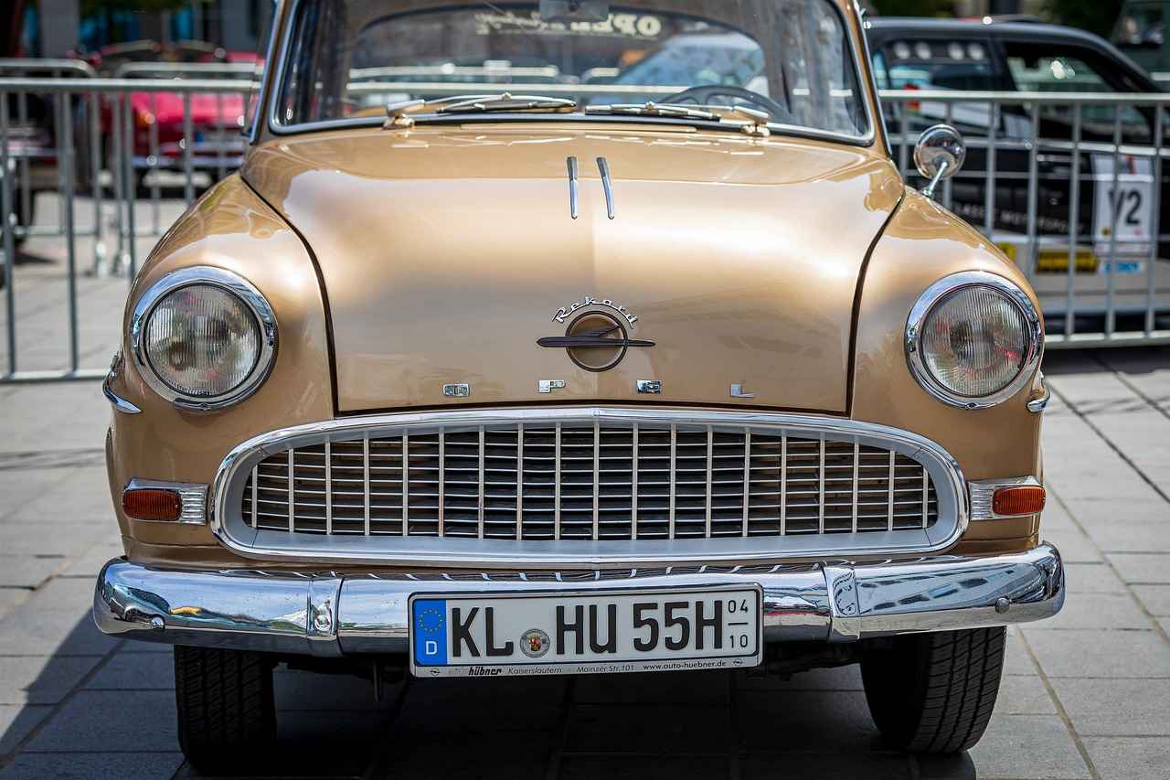 Gümüş Yüzük Modası: Klasik mi, Modern mi?