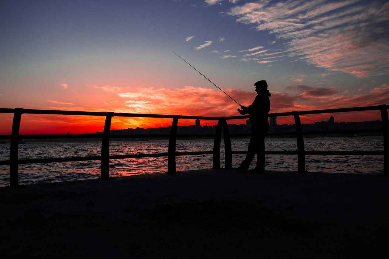 Gümüş Yüzüklerle Akşam Kombinleri